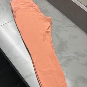 NWOT Lululemon Leggings 25” Size 12 Dusty Clay